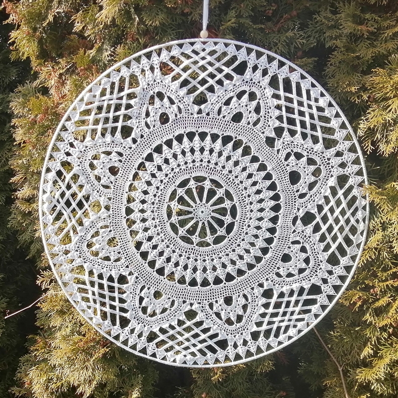 BIAŁA MANDALA 70 CM